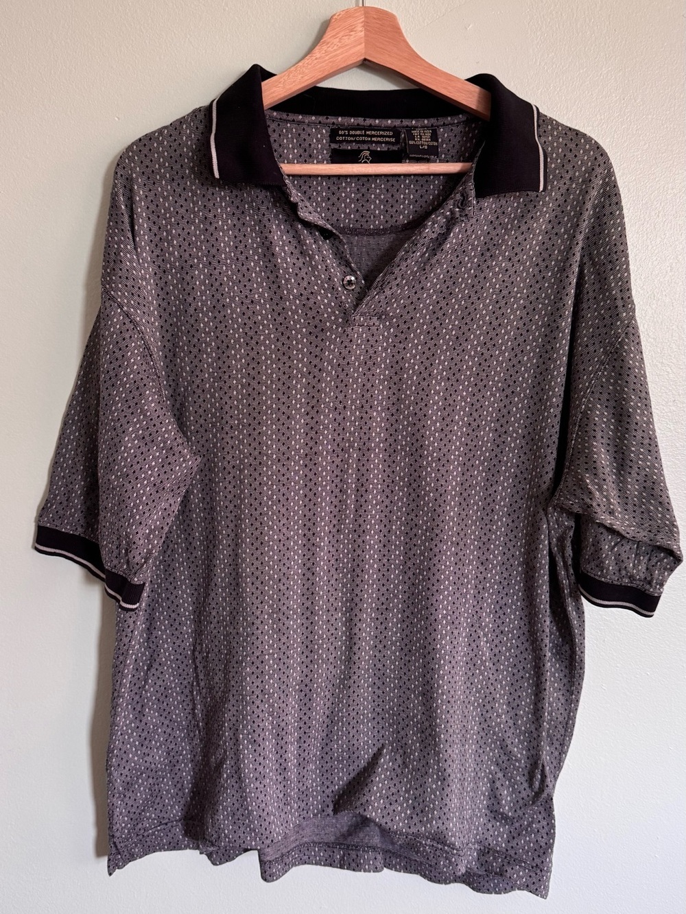 Men's Short-Sleeve Polo in Charcoal Gray with Contrast Collar